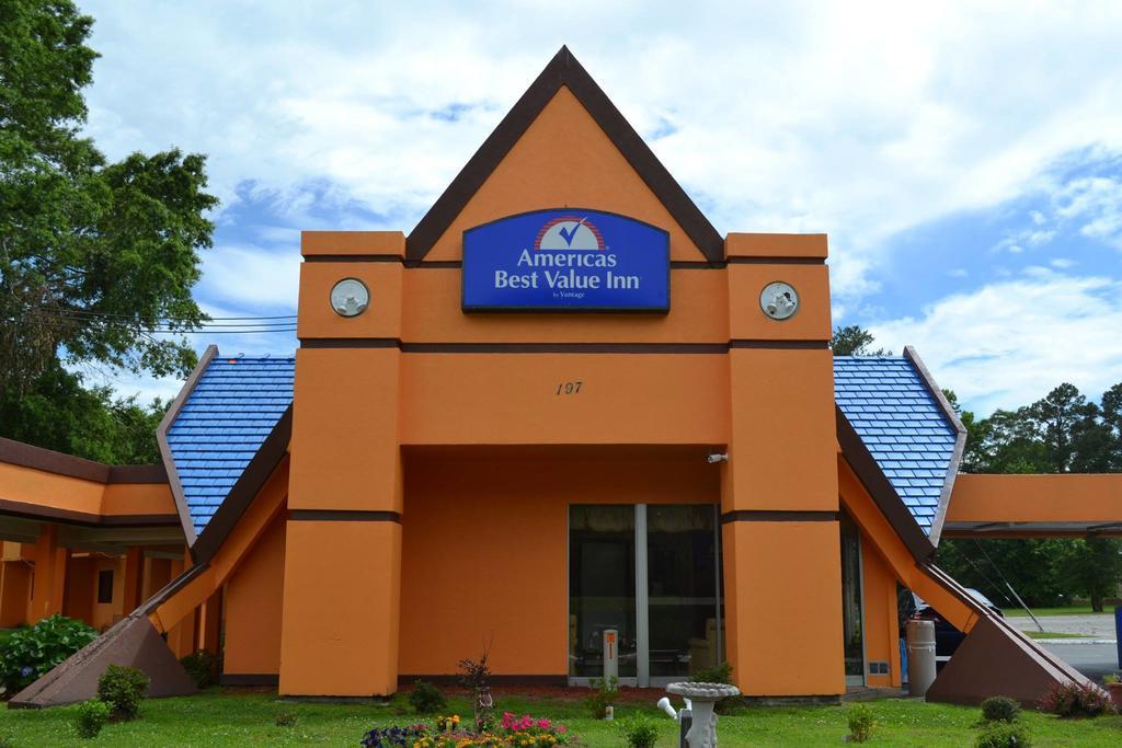 Americas Best Value Inn Smithfield Eksteriør bilde
